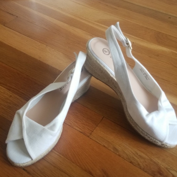 Bella Vita Shoes - Bella vita wedge sandal